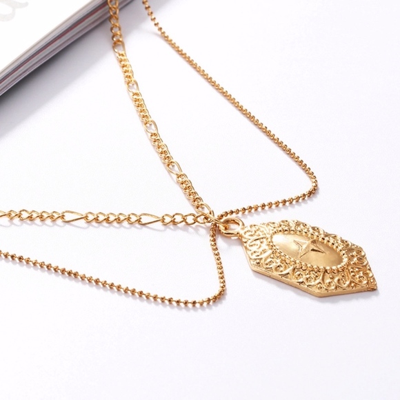 'Warrior' Layered Cross Shield Gold Necklace - Picture 8 of 9